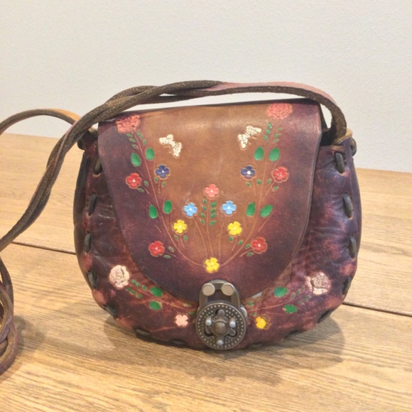 Vintage 70s Handmade Hand Tooled Cowhide Leather Crossbody Handbag - Picture 3 of 15